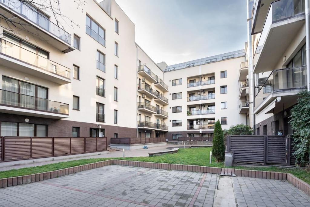Vivando - Scandic Ap E - Parking Bucarest Exterior foto